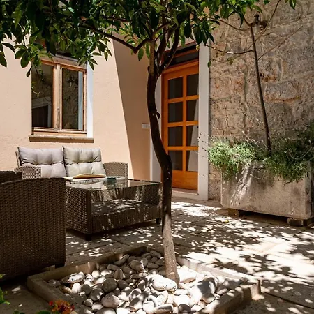 Dina Apartamento Vela Luka